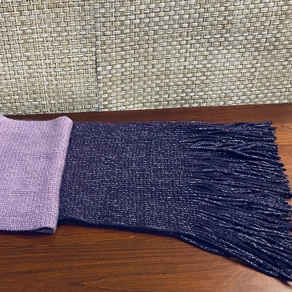 NWOT Extra Long Purple Haze Ombré Acrylic & Silver Metallic Scarf - Picture 7 of 11